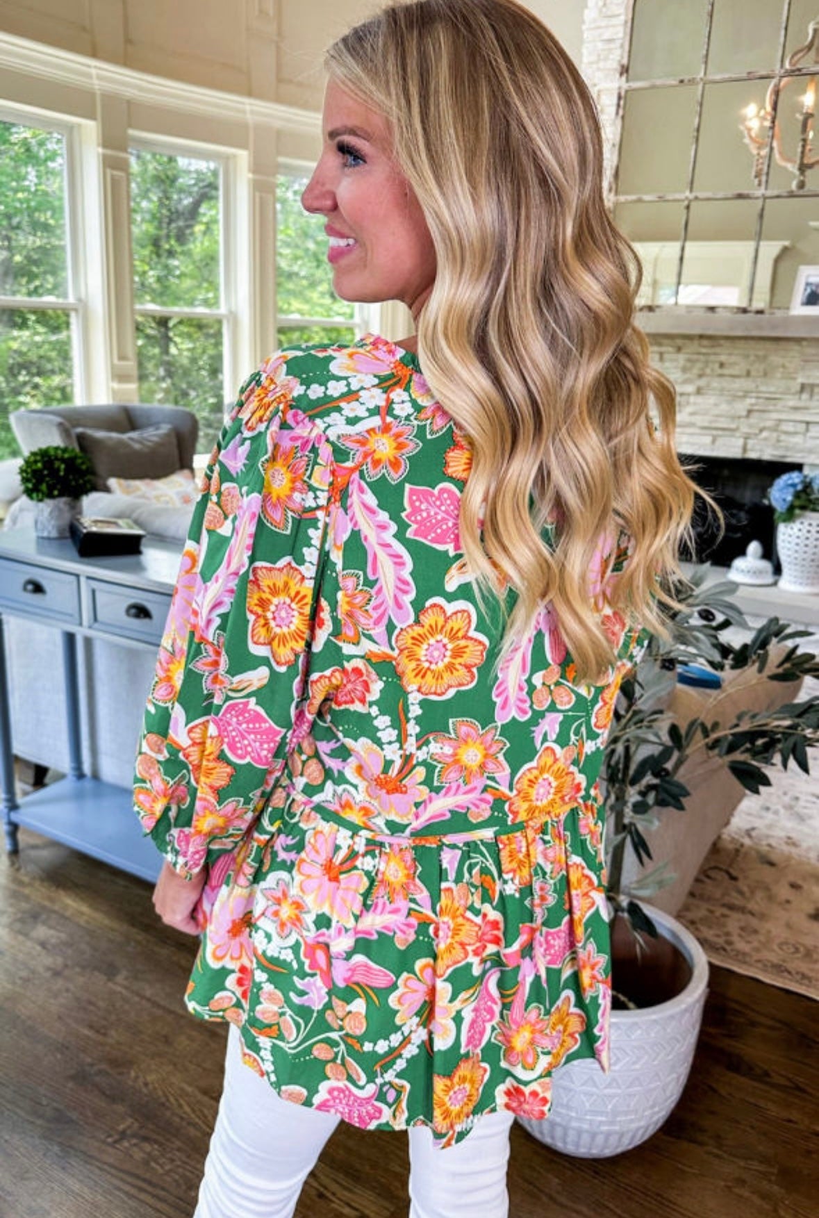 Floral V Neck Peplum w/ Puff Sleeve