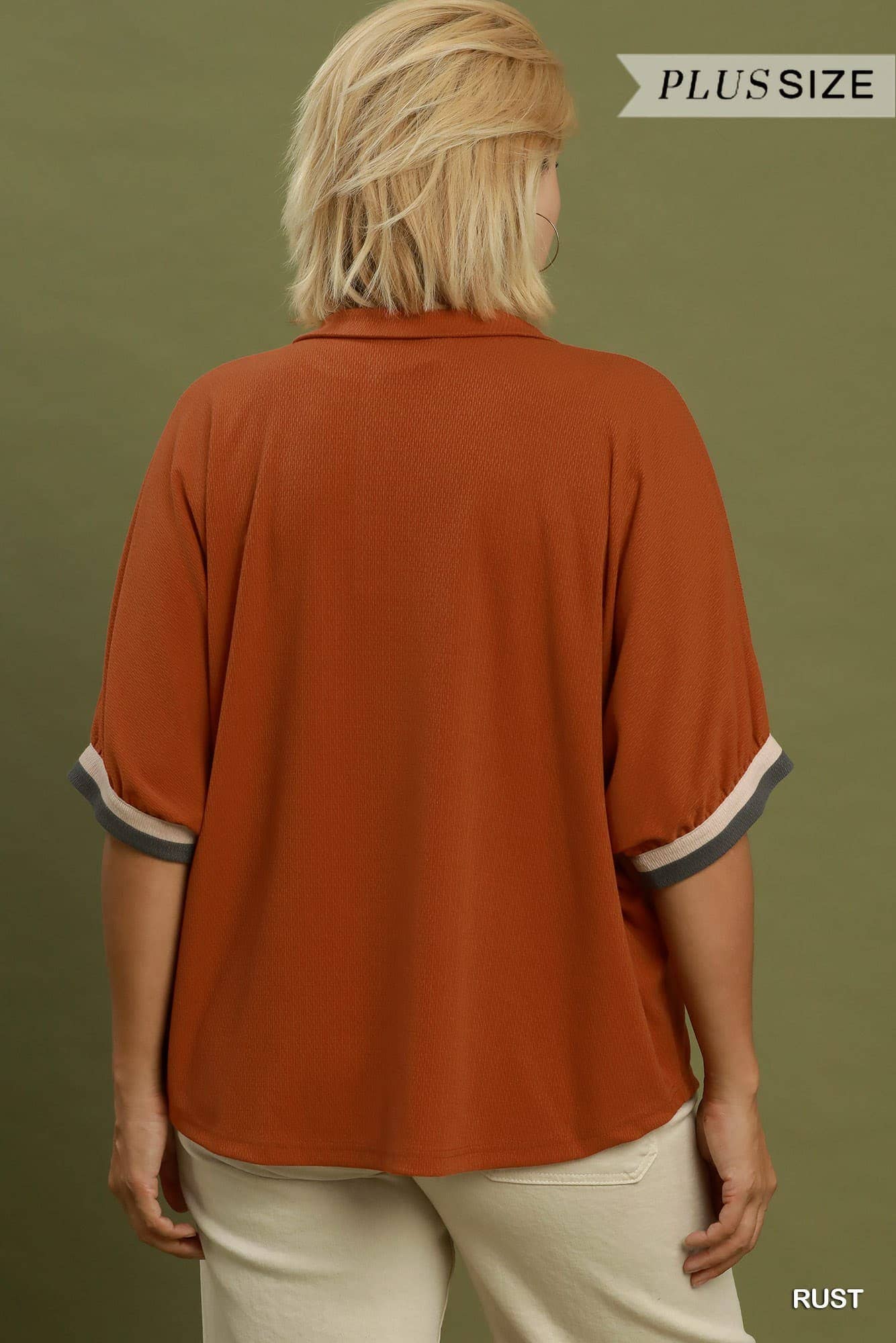 Contrast Trim Collared Short Sleeve Knit Top
