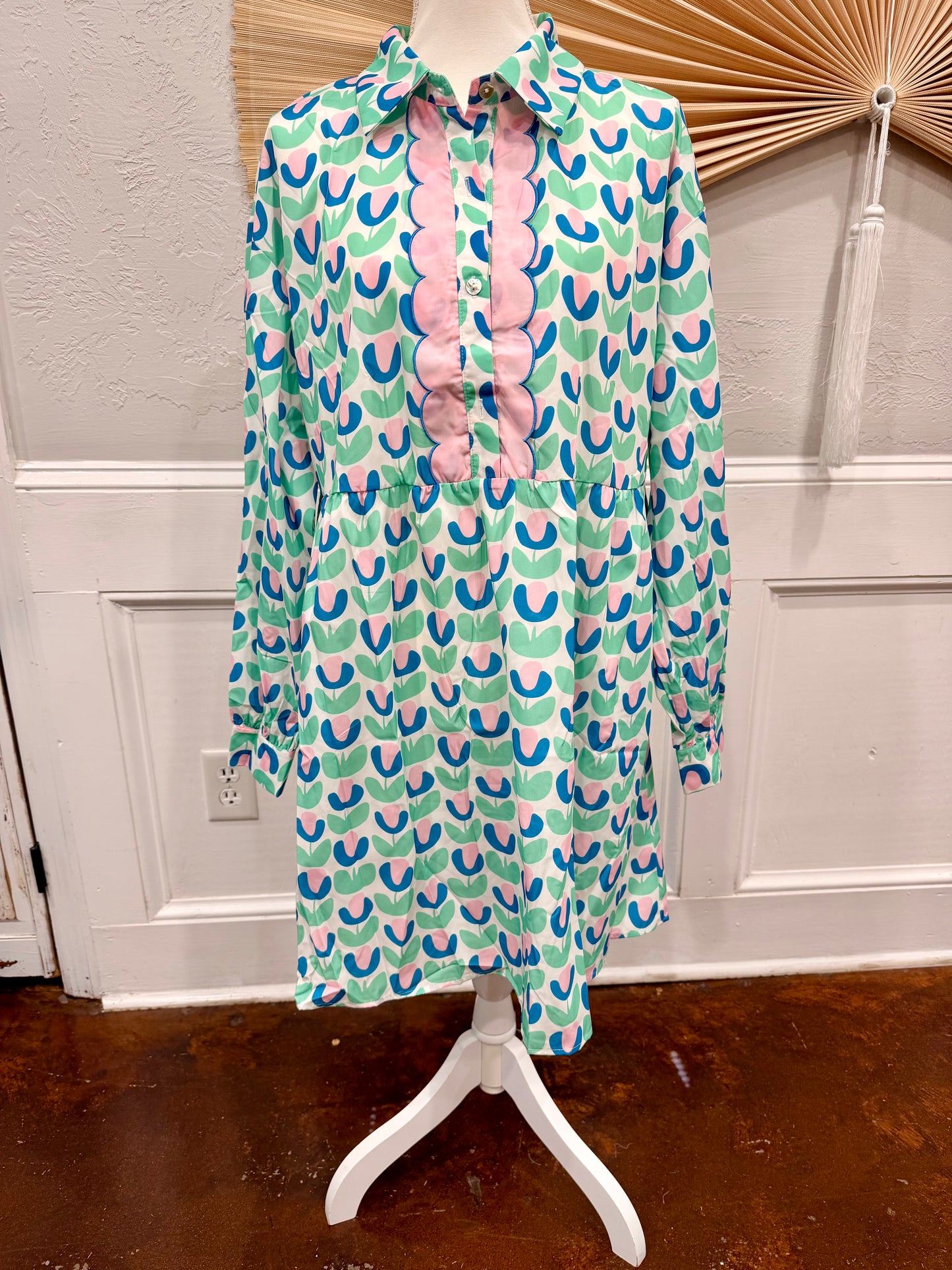 Floral Print Scalloped Detail Mini Dress