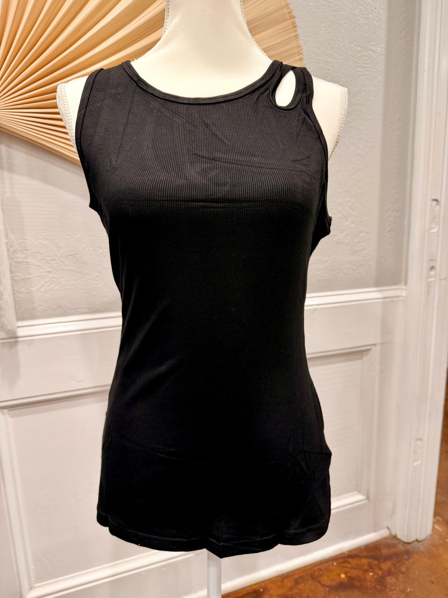 Ribbed Keyhole Casual Tank Top