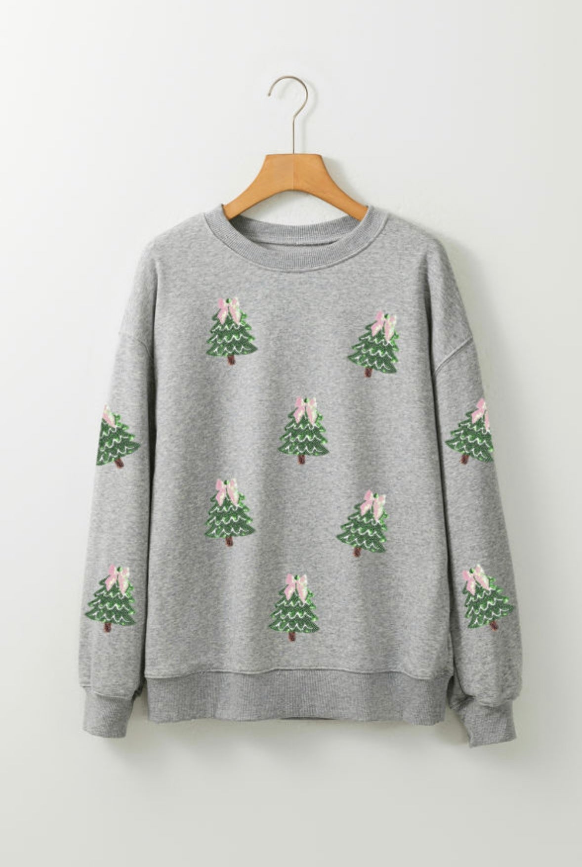 Sequined Christmas Tree Patched Pullover Sweatshirt