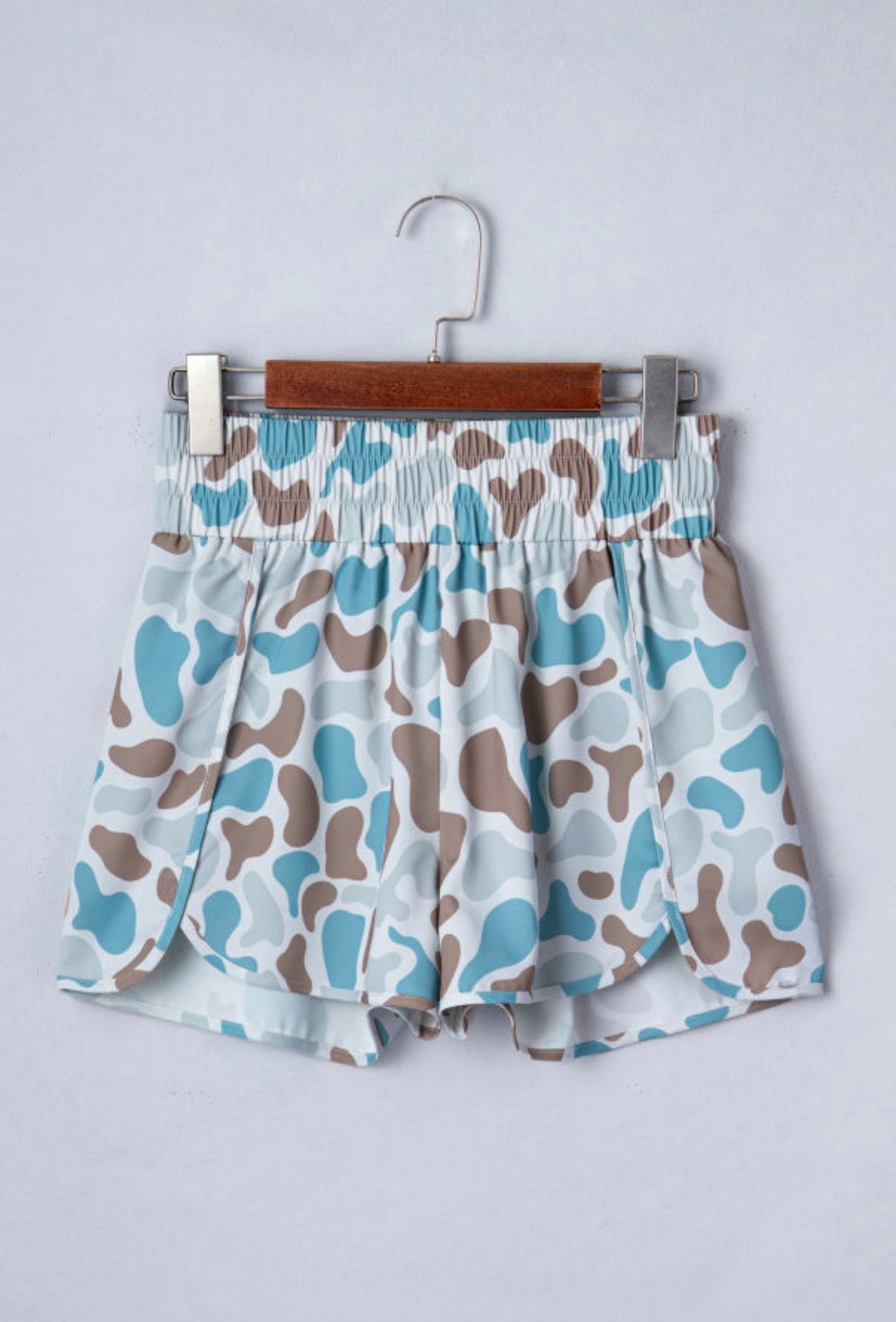 Camouflage Print Shirred High Waist Athletic Shorts