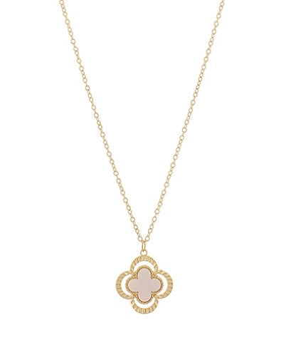 Clover Shaped Pendant Necklace