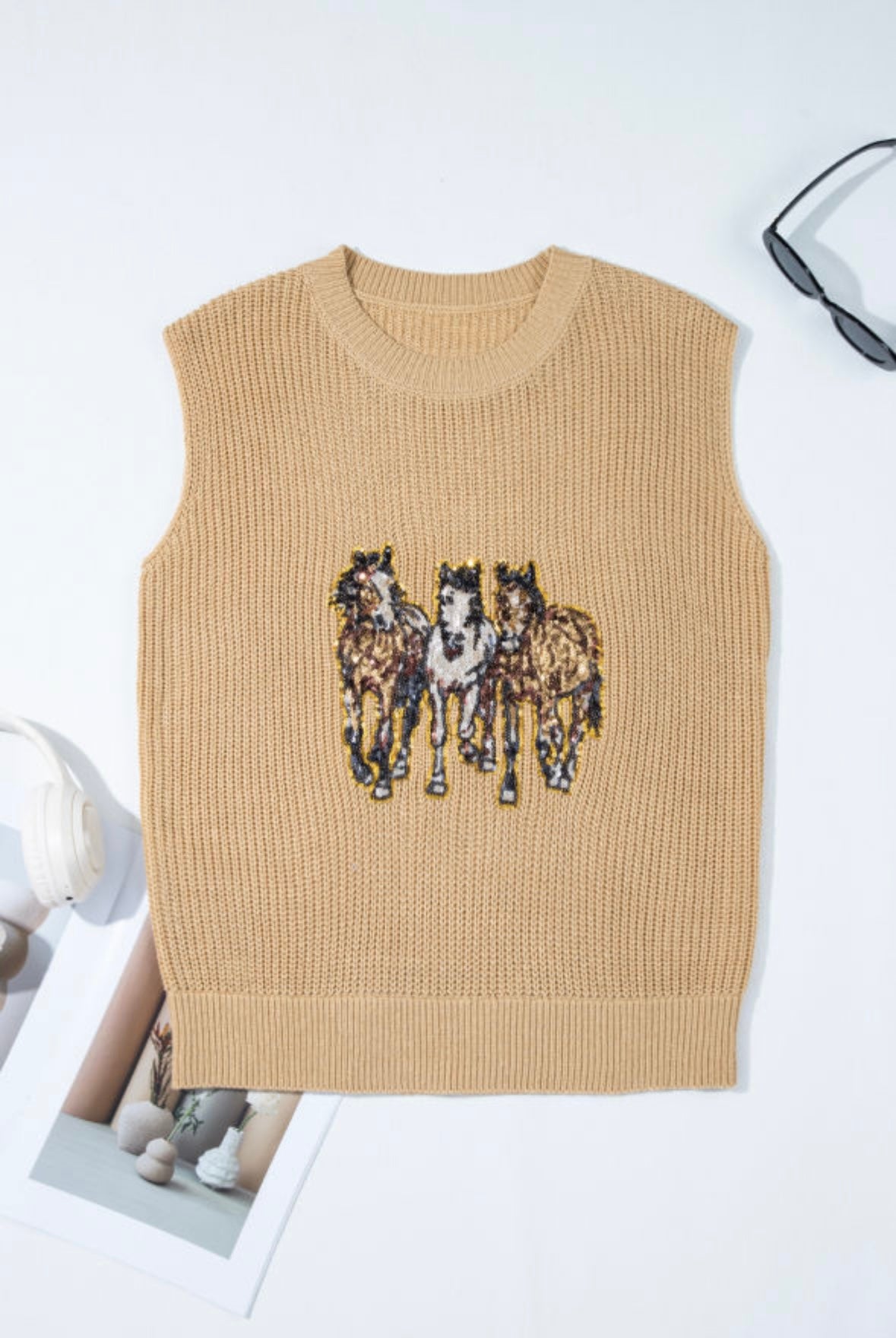 Sequin Horse Graphic Lightweight Knitted Sweater Vest