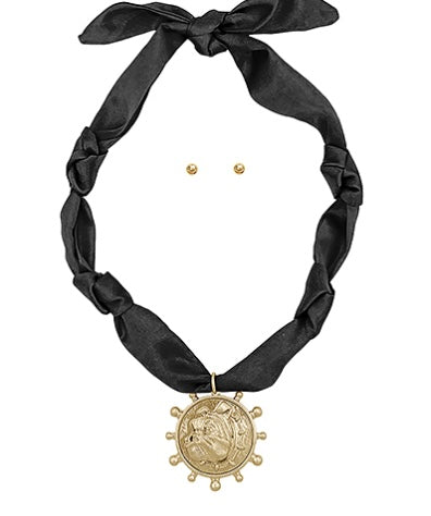 Bulldog Head Pendant Scarf Necklace