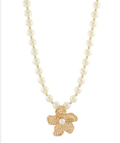 Flower Pendant Pearl Beads Necklace